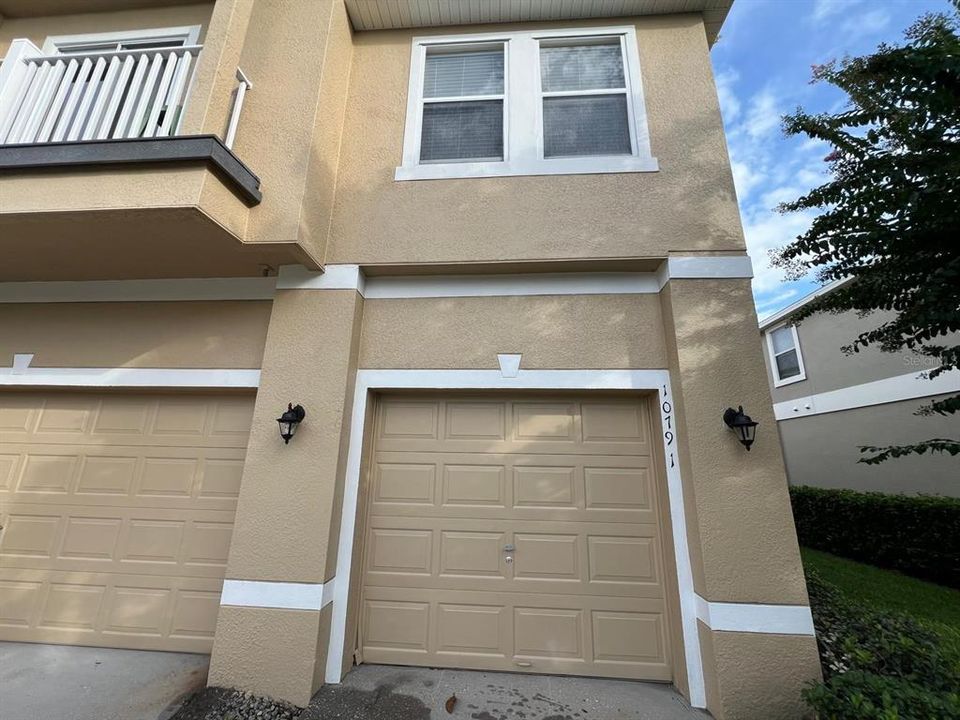 For Sale: $270,000 (2 beds, 2 baths, 1305 Square Feet)