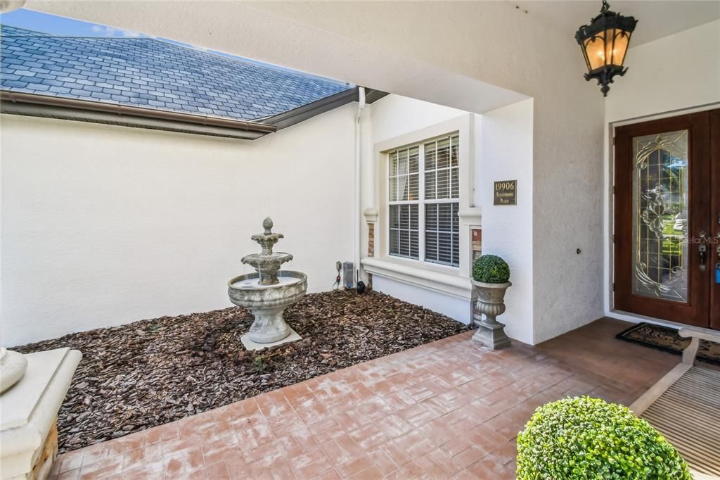 En Venta: $875,000 (4 camas, 3 baños, 3374 Pies cuadrados)