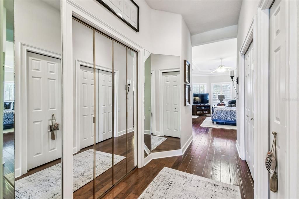 En Venta: $875,000 (4 camas, 3 baños, 3374 Pies cuadrados)