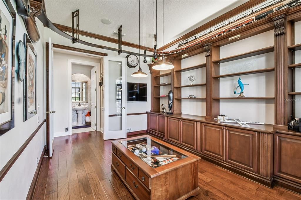 En Venta: $875,000 (4 camas, 3 baños, 3374 Pies cuadrados)