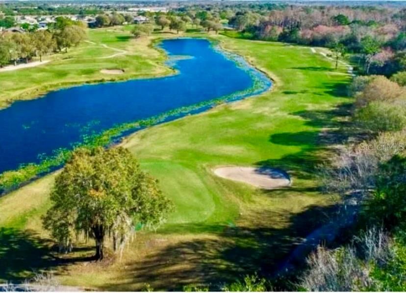 合同活跃: $439,000 (4 贝兹, 3 浴室, 1995 平方英尺)