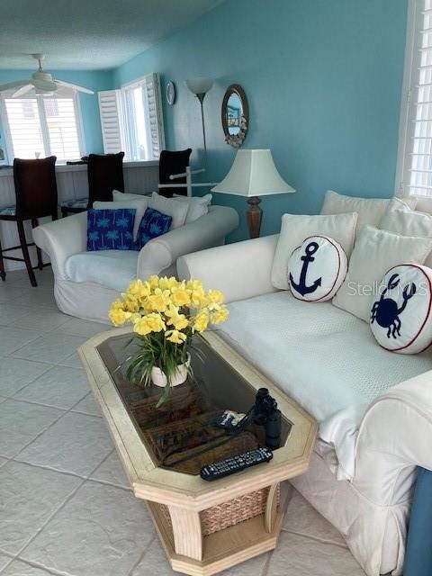 待售: $399,000 (2 贝兹, 2 浴室, 1107 平方英尺)