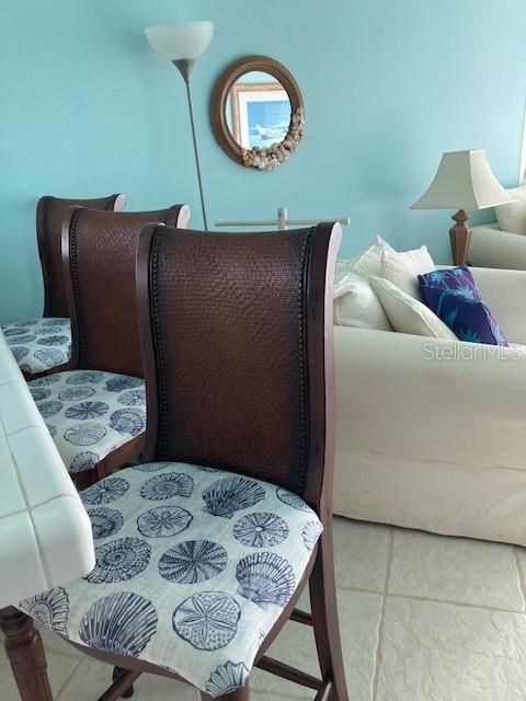 待售: $399,000 (2 贝兹, 2 浴室, 1107 平方英尺)