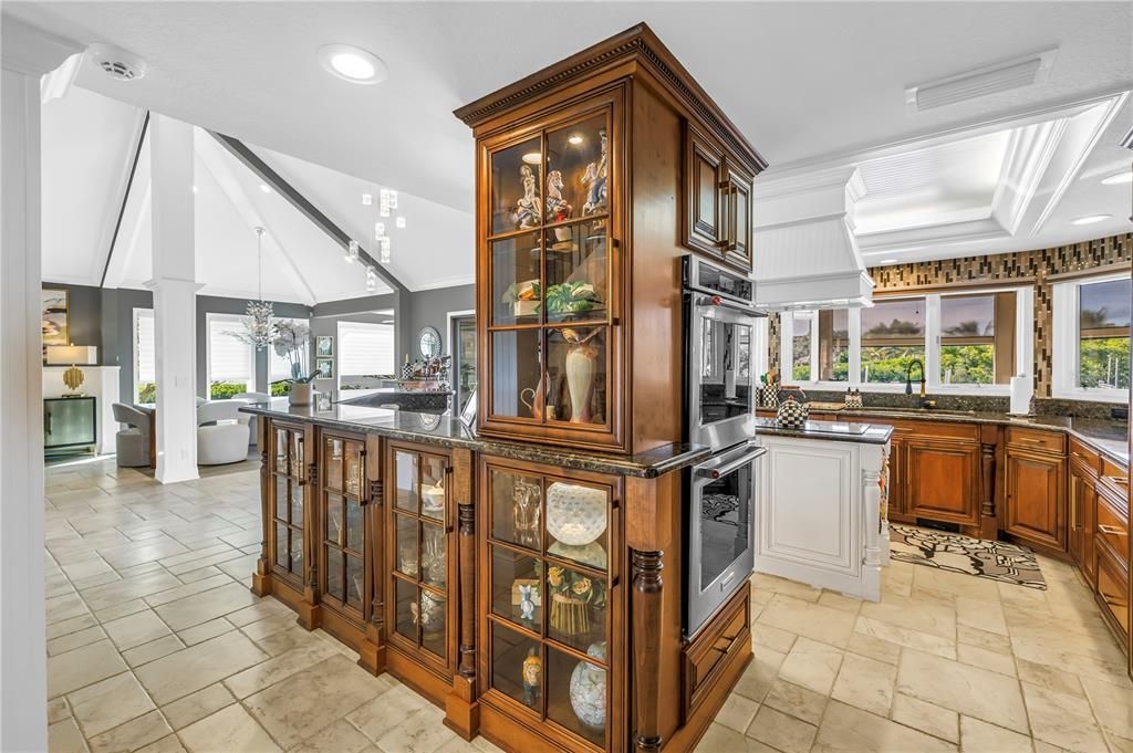 For Sale: $2,500,000 (4 beds, 5 baths, 3385 Square Feet)