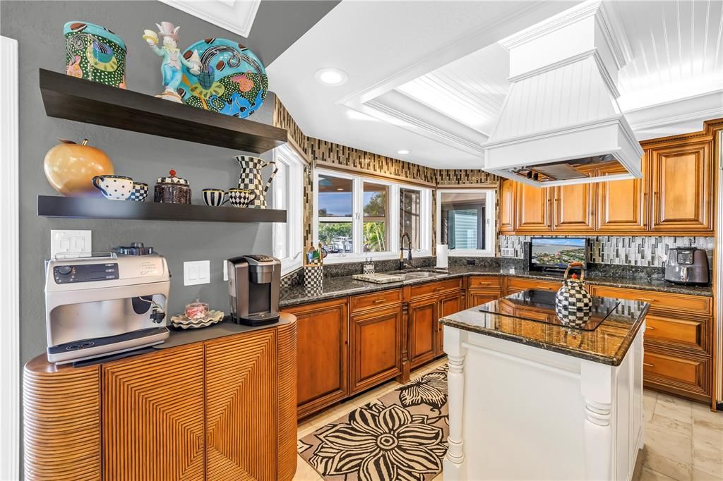 For Sale: $2,500,000 (4 beds, 5 baths, 3385 Square Feet)