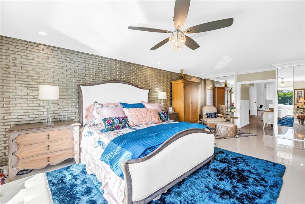 For Sale: $2,500,000 (4 beds, 5 baths, 3385 Square Feet)