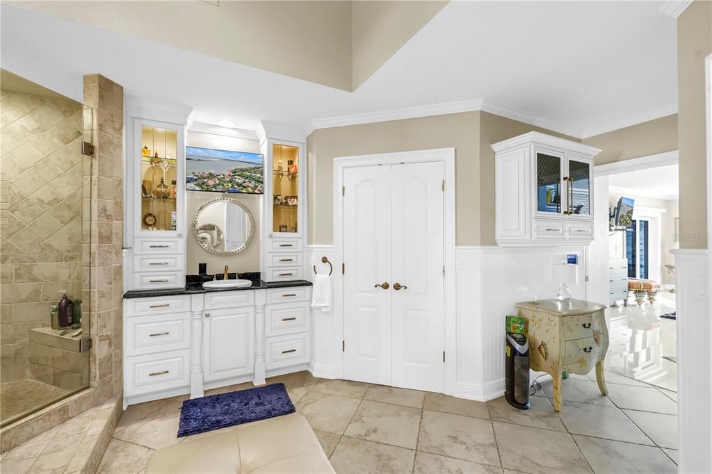 For Sale: $2,500,000 (4 beds, 5 baths, 3385 Square Feet)