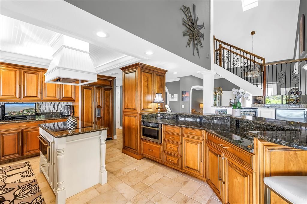 For Sale: $2,500,000 (4 beds, 5 baths, 3385 Square Feet)