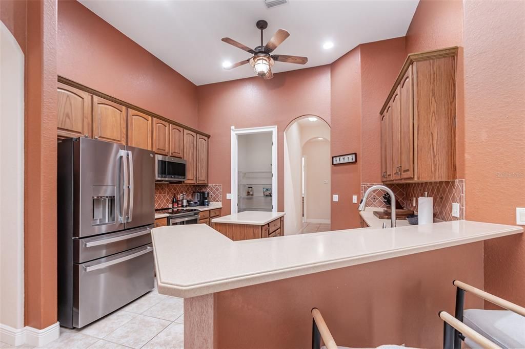 En Venta: $399,999 (3 camas, 2 baños, 2471 Pies cuadrados)