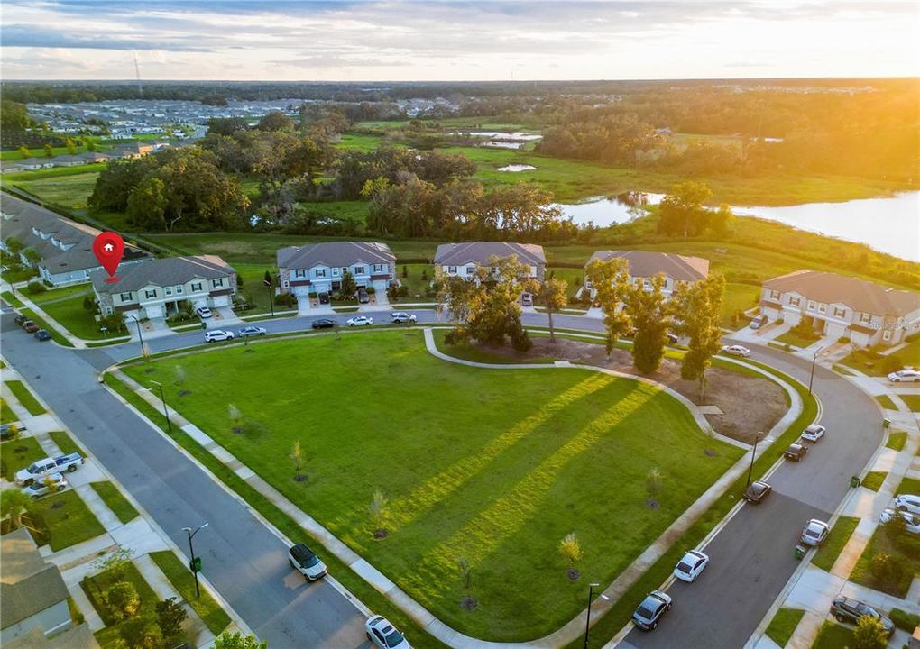 En Venta: $295,000 (3 camas, 2 baños, 1787 Pies cuadrados)