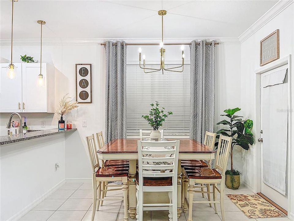 En Venta: $295,000 (3 camas, 2 baños, 1787 Pies cuadrados)