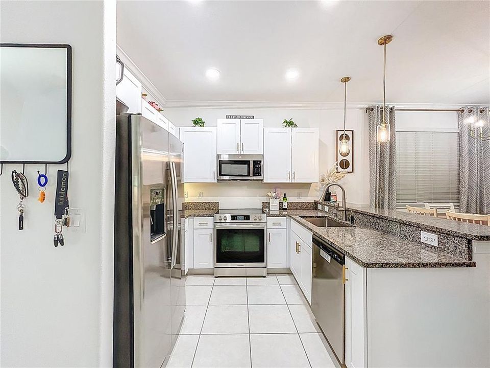 En Venta: $295,000 (3 camas, 2 baños, 1787 Pies cuadrados)