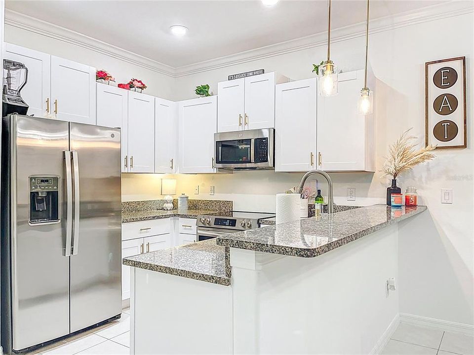 En Venta: $295,000 (3 camas, 2 baños, 1787 Pies cuadrados)