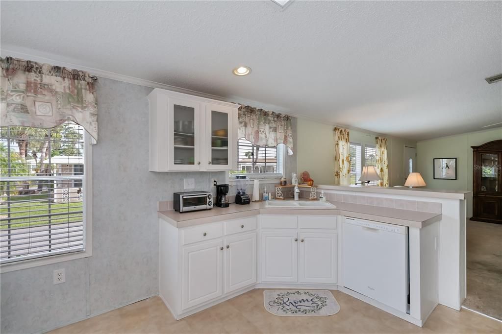 Activo con contrato: $169,000 (3 camas, 2 baños, 1296 Pies cuadrados)