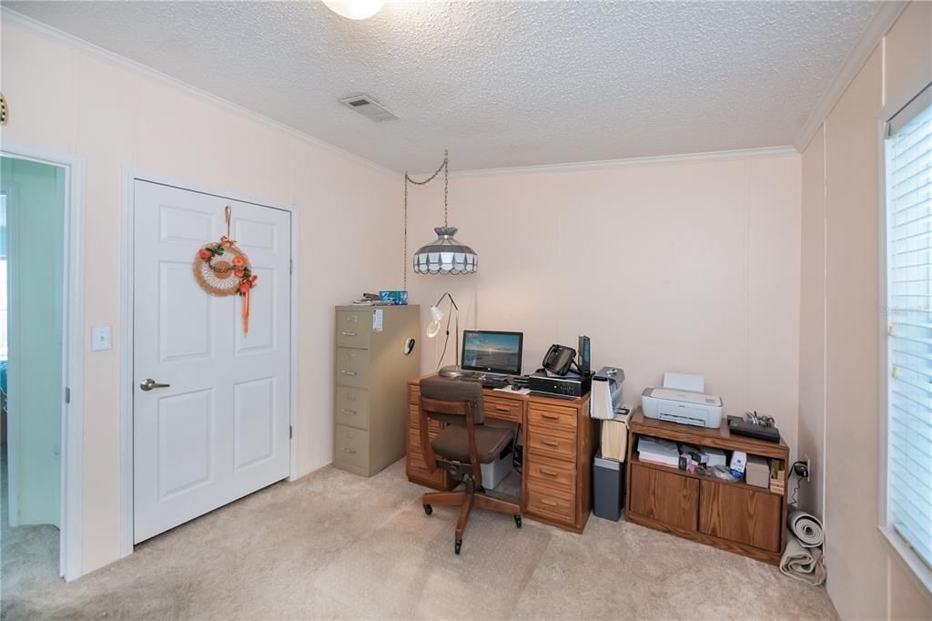 Activo con contrato: $169,000 (3 camas, 2 baños, 1296 Pies cuadrados)