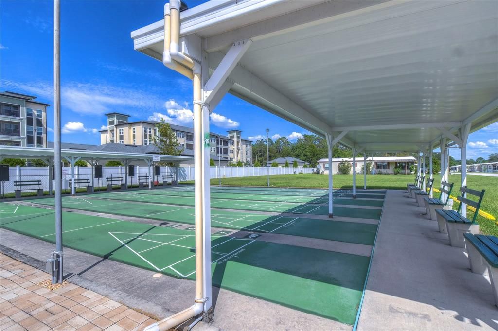 合同活跃: $99,900 (2 贝兹, 2 浴室, 1318 平方英尺)