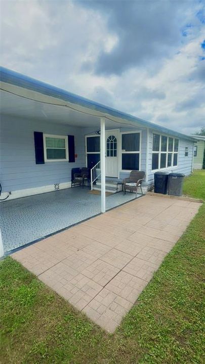 合同活跃: $99,900 (2 贝兹, 2 浴室, 1318 平方英尺)