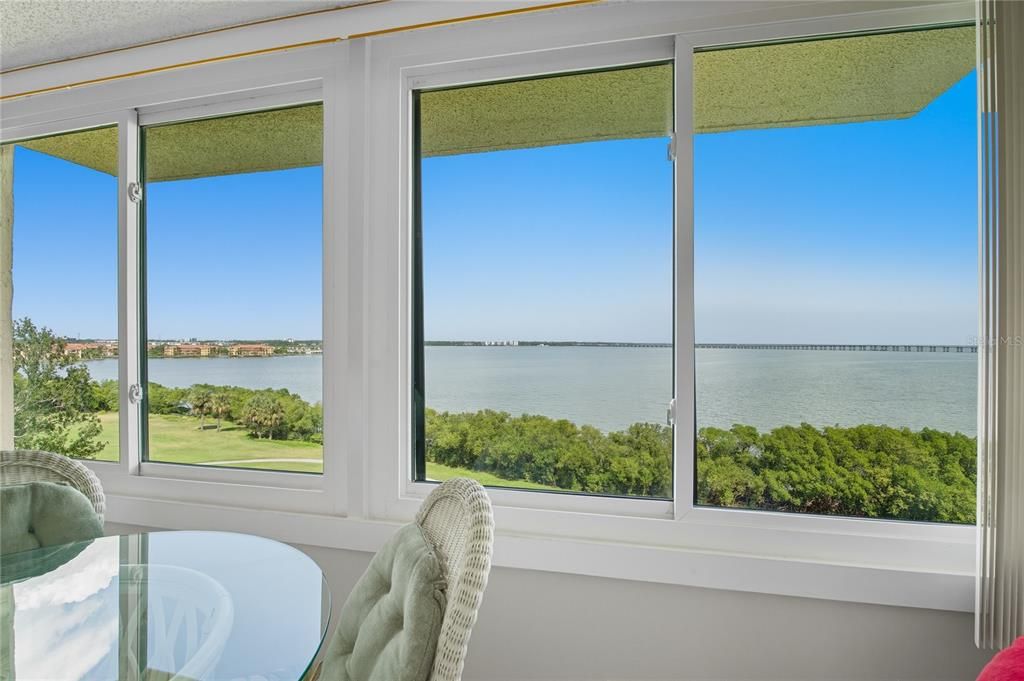 待售: $169,900 (1 贝兹, 1 浴室, 810 平方英尺)