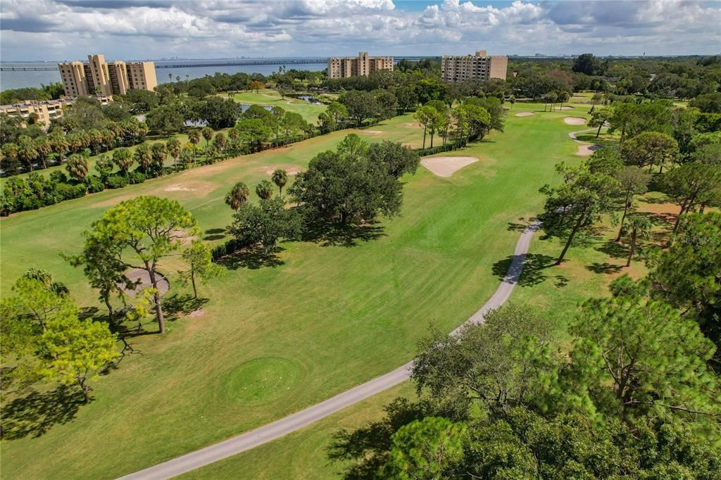 待售: $169,900 (1 贝兹, 1 浴室, 810 平方英尺)