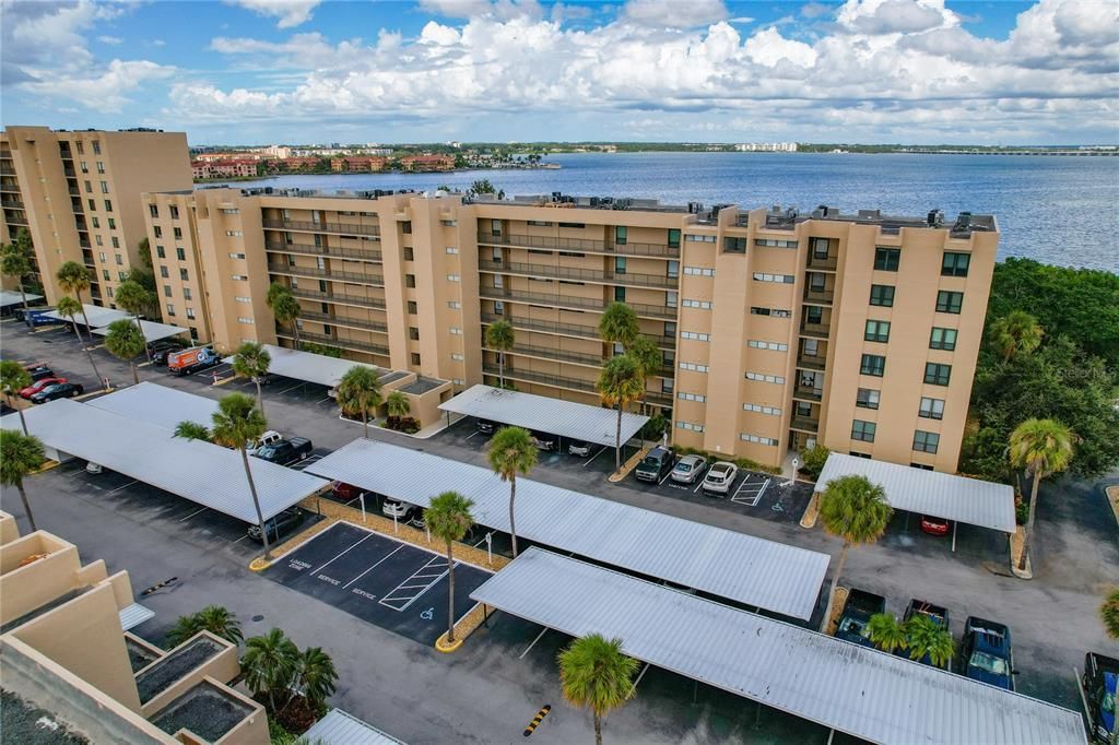 待售: $169,900 (1 贝兹, 1 浴室, 810 平方英尺)