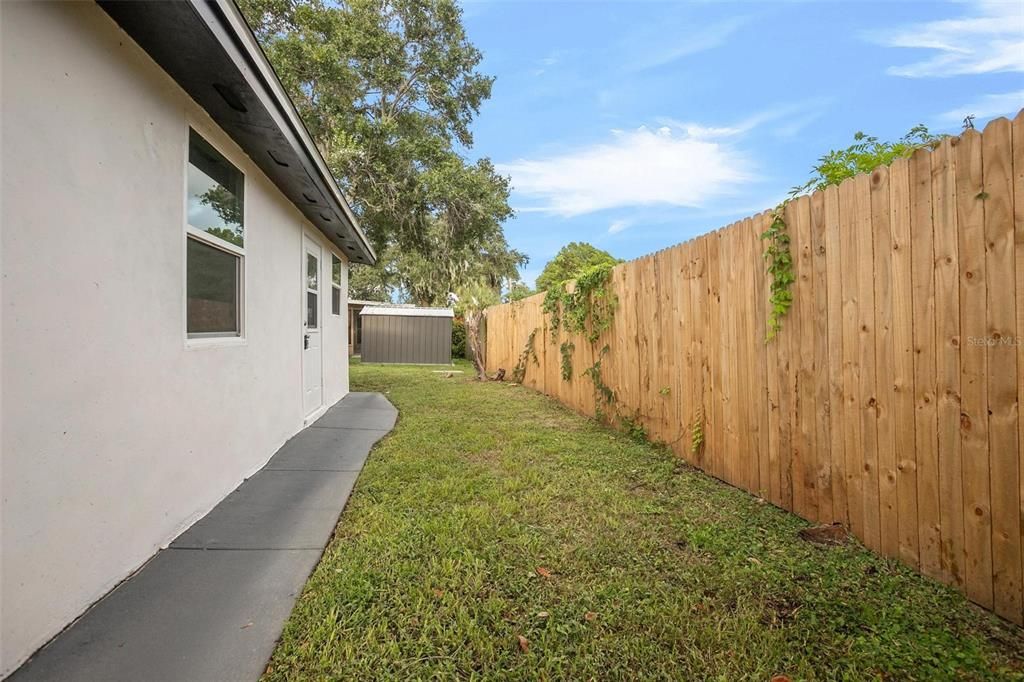 For Sale: $324,900 (4 beds, 2 baths, 1311 Square Feet)