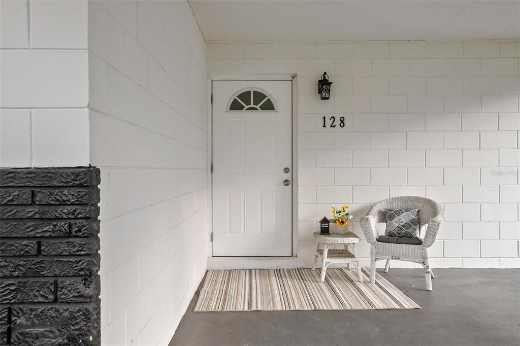 For Sale: $324,900 (4 beds, 2 baths, 1311 Square Feet)