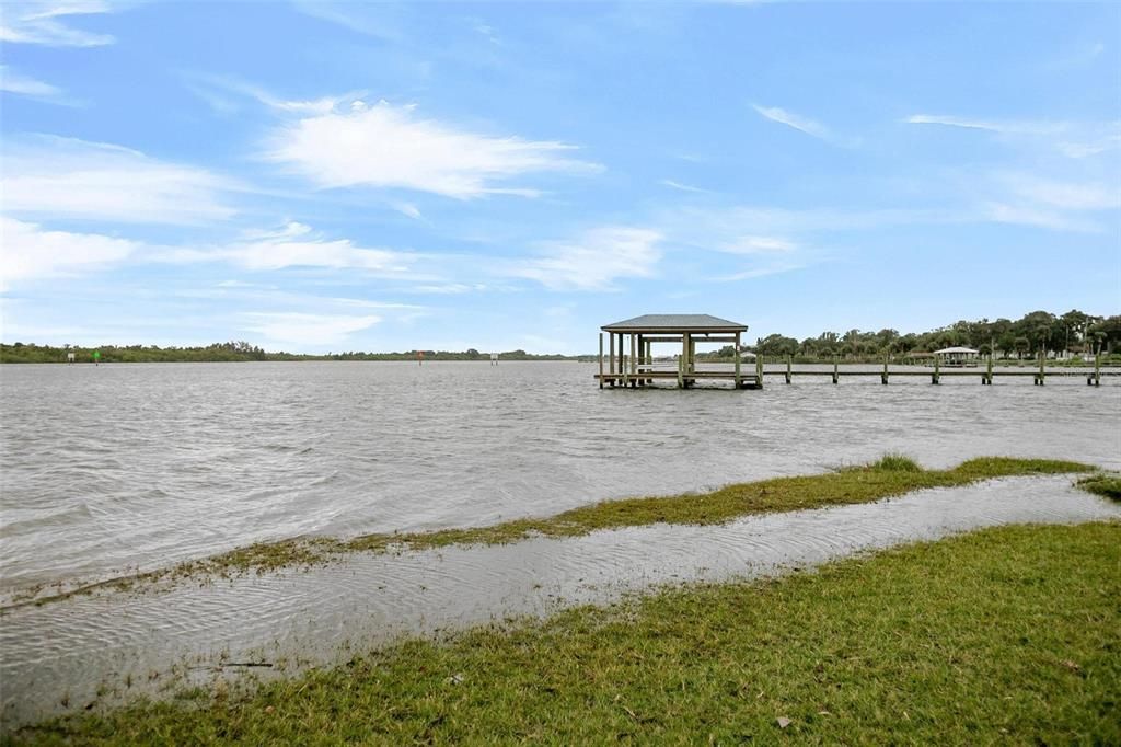 For Sale: $324,900 (4 beds, 2 baths, 1311 Square Feet)