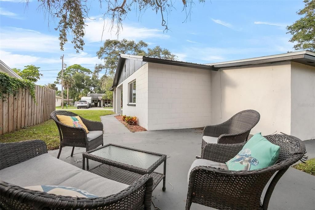 For Sale: $324,900 (4 beds, 2 baths, 1311 Square Feet)