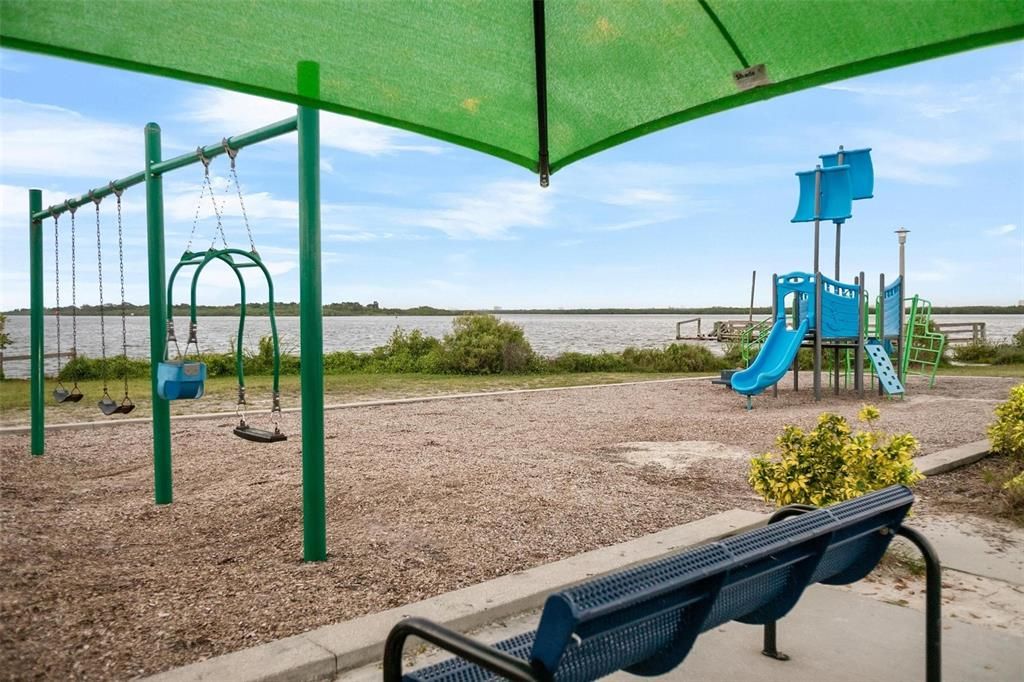 For Sale: $324,900 (4 beds, 2 baths, 1311 Square Feet)