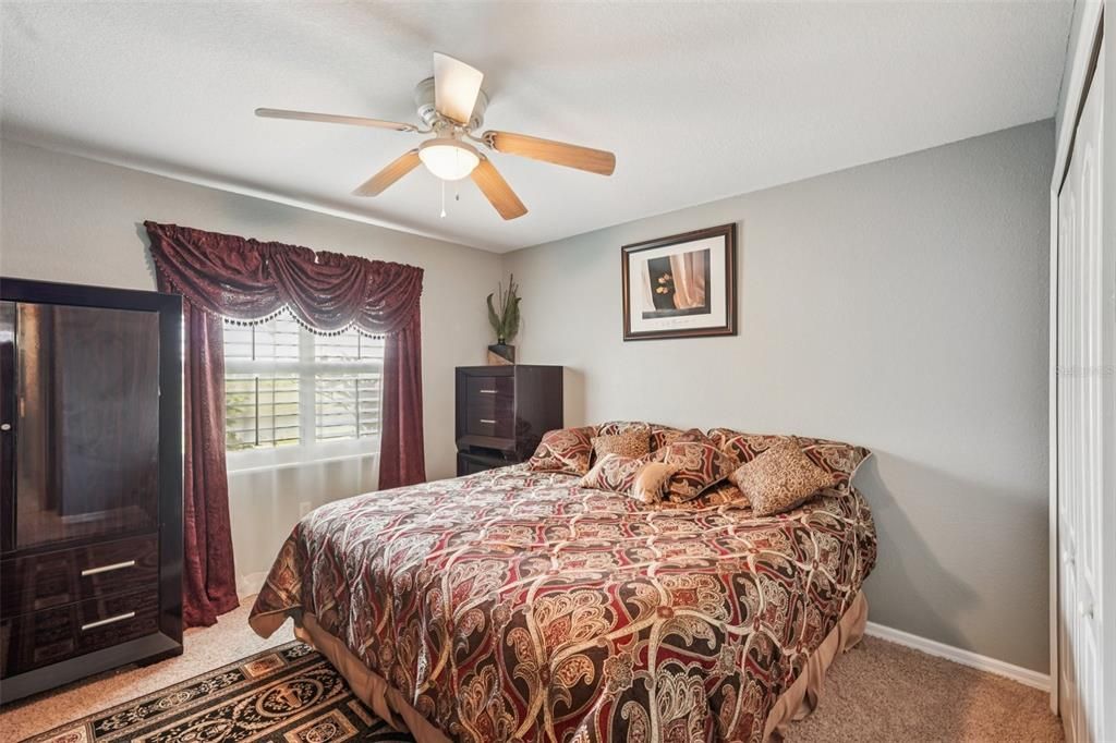 Activo con contrato: $368,000 (3 camas, 2 baños, 1670 Pies cuadrados)