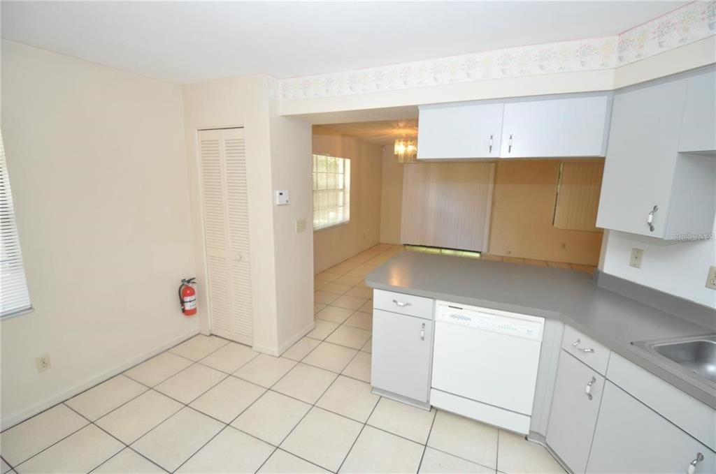 En Renta: $1,595 (3 camas, 2 baños, 1245 Pies cuadrados)