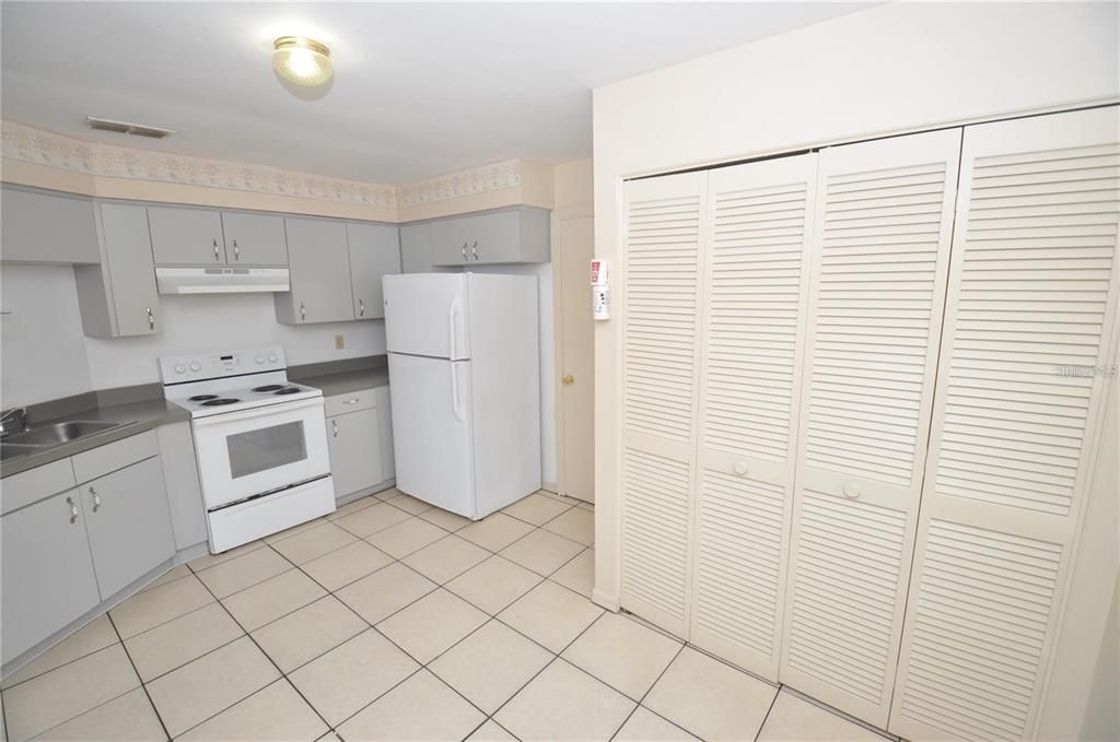 En Renta: $1,595 (3 camas, 2 baños, 1245 Pies cuadrados)