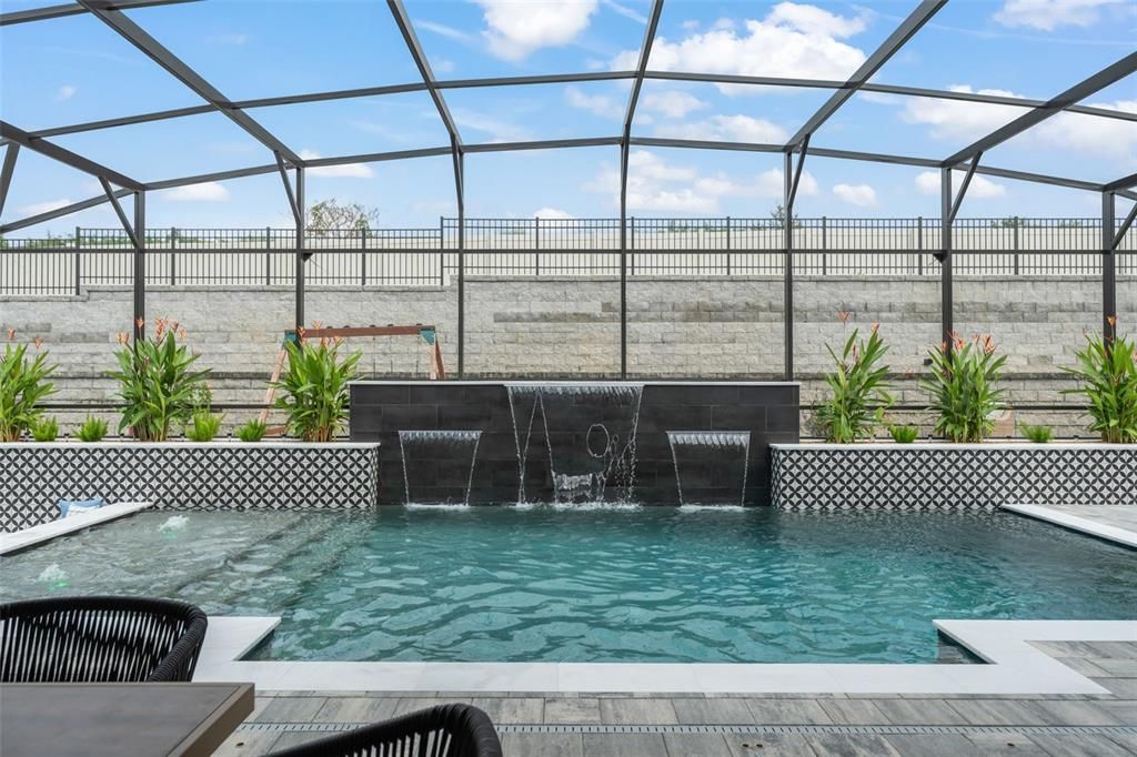 На продажу: $1,045,000 (5 спален, 5 ванн, 3890 Квадратных фут)