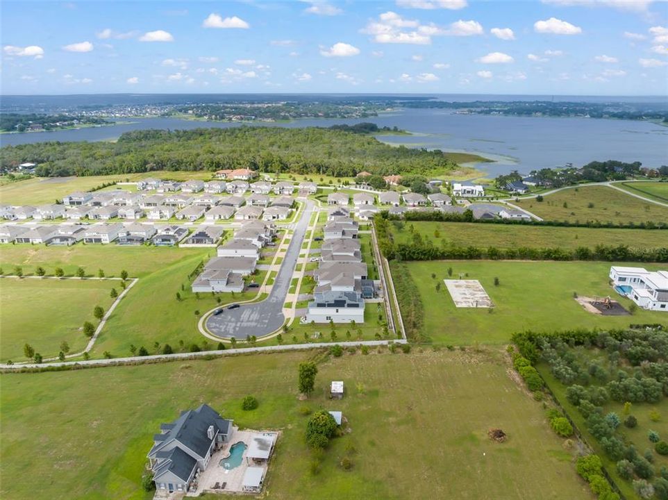 На продажу: $1,045,000 (5 спален, 5 ванн, 3890 Квадратных фут)