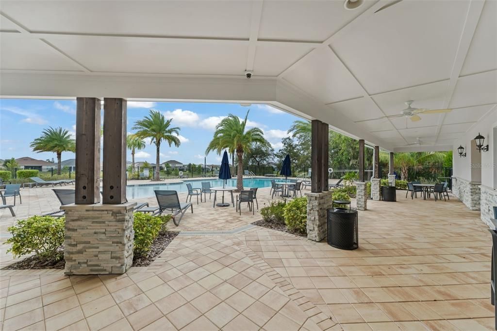 На продажу: $1,045,000 (5 спален, 5 ванн, 3890 Квадратных фут)