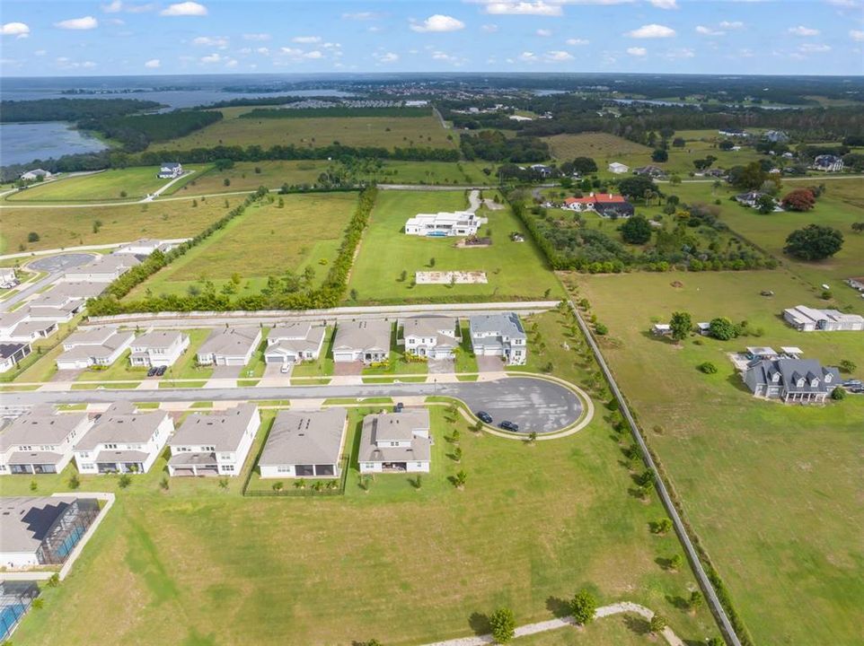 На продажу: $1,045,000 (5 спален, 5 ванн, 3890 Квадратных фут)