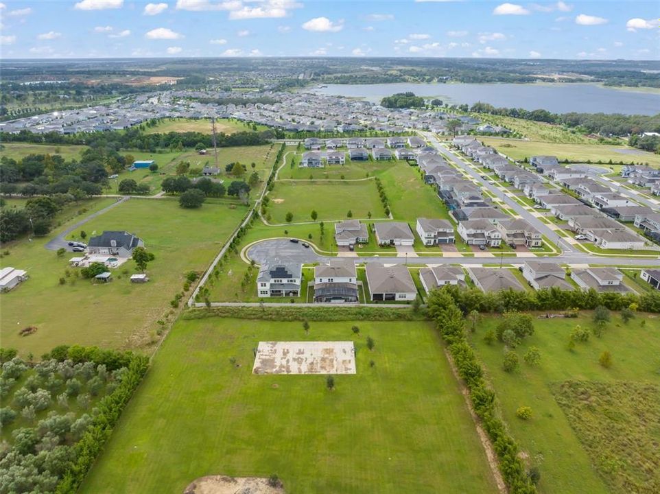 На продажу: $1,045,000 (5 спален, 5 ванн, 3890 Квадратных фут)