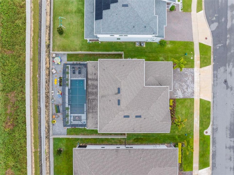 На продажу: $1,045,000 (5 спален, 5 ванн, 3890 Квадратных фут)