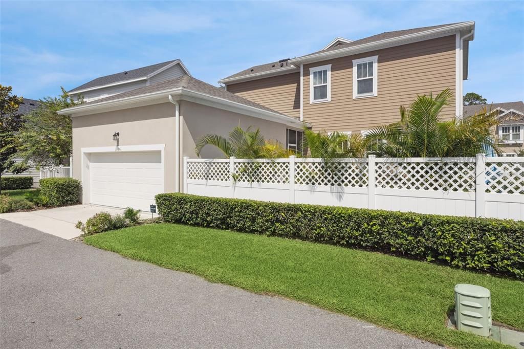 合同活跃: $1,129,000 (5 贝兹, 3 浴室, 3122 平方英尺)