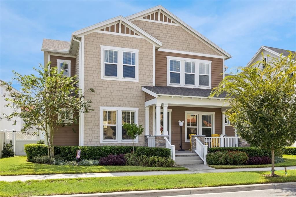 合同活跃: $1,129,000 (5 贝兹, 3 浴室, 3122 平方英尺)