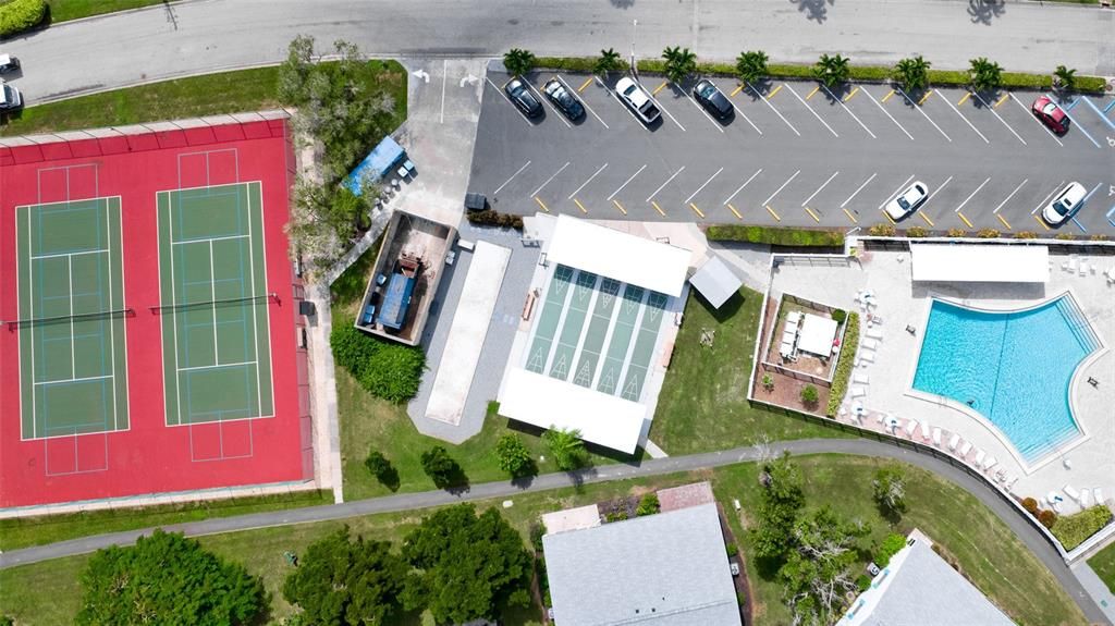 For Sale: $335,900 (2 beds, 2 baths, 1185 Square Feet)