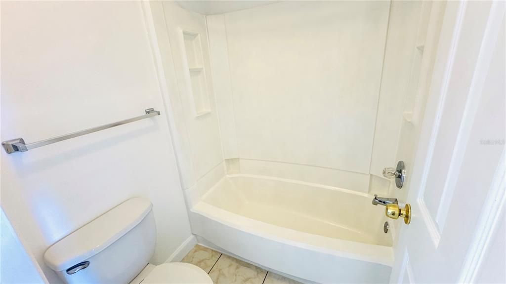 В аренду: $1,400 (2 спален, 2 ванн, 883 Квадратных фут)