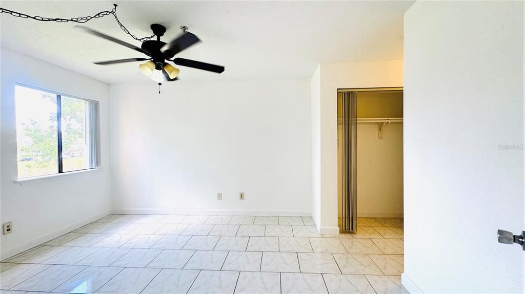 В аренду: $1,400 (2 спален, 2 ванн, 883 Квадратных фут)