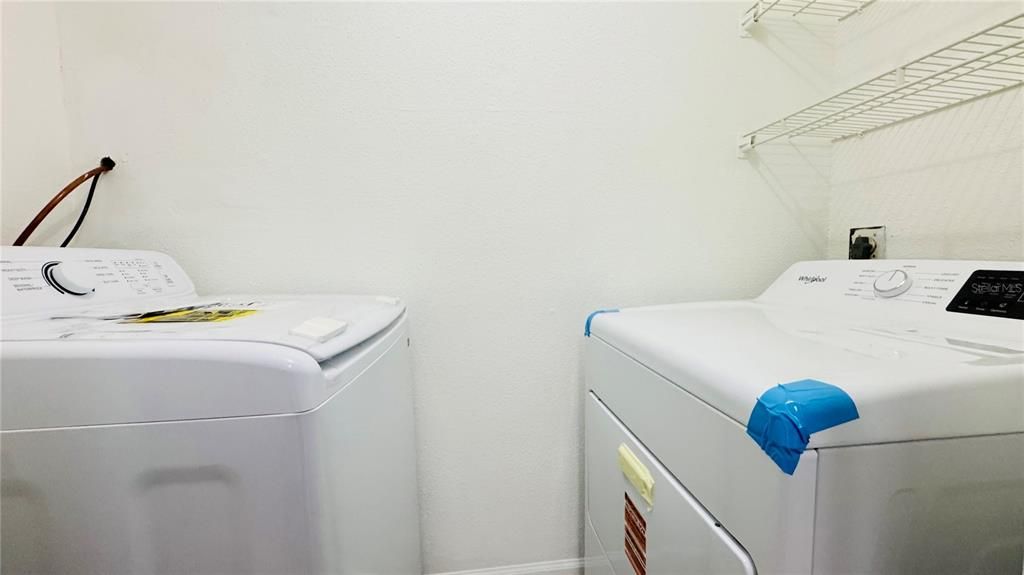 В аренду: $1,400 (2 спален, 2 ванн, 883 Квадратных фут)