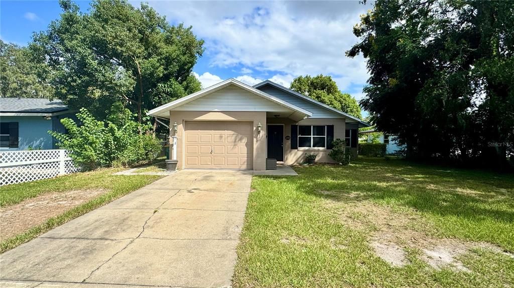 最近租的: $1,800 (3 贝兹, 2 浴室, 1218 平方英尺)