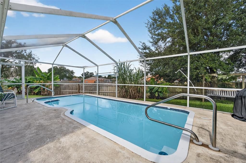 Active With Contract: $385,000 (3 beds, 2 baths, 1344 Square Feet)