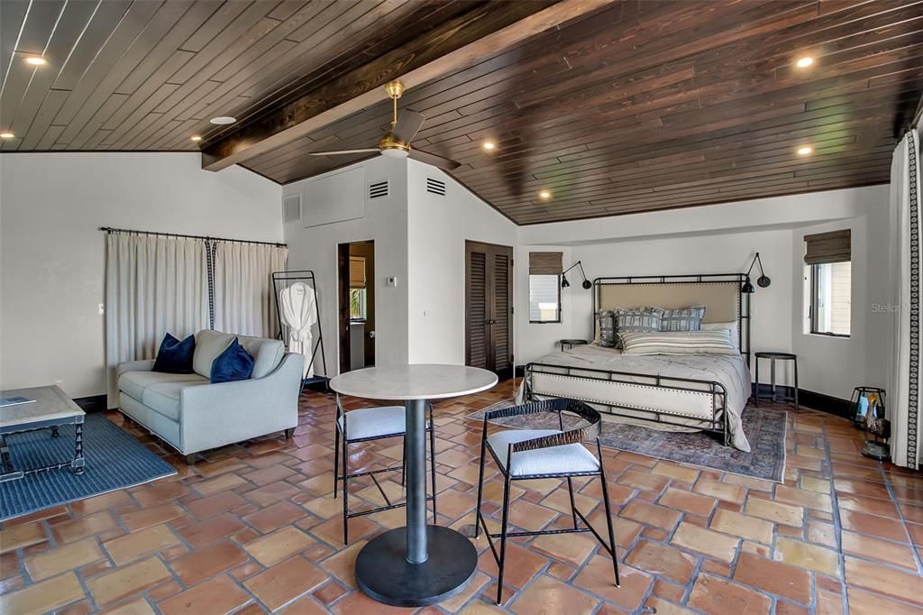 En Venta: $7,100,000 (4 camas, 5 baños, 4096 Pies cuadrados)