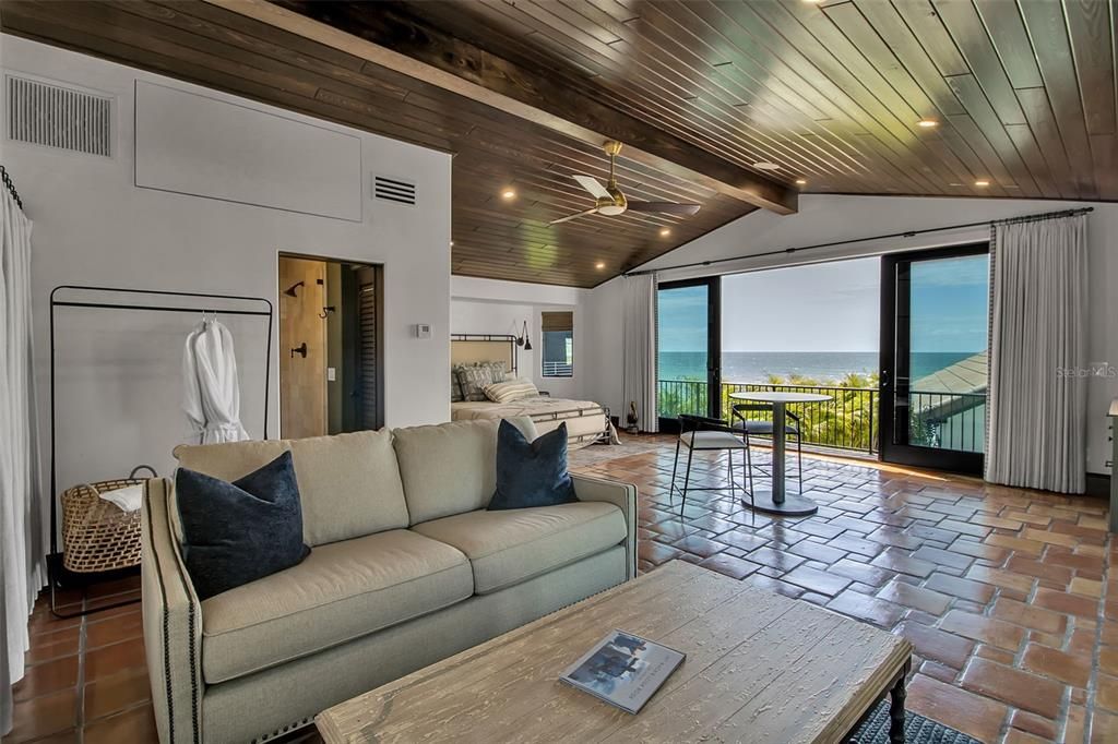 En Venta: $7,100,000 (4 camas, 5 baños, 4096 Pies cuadrados)