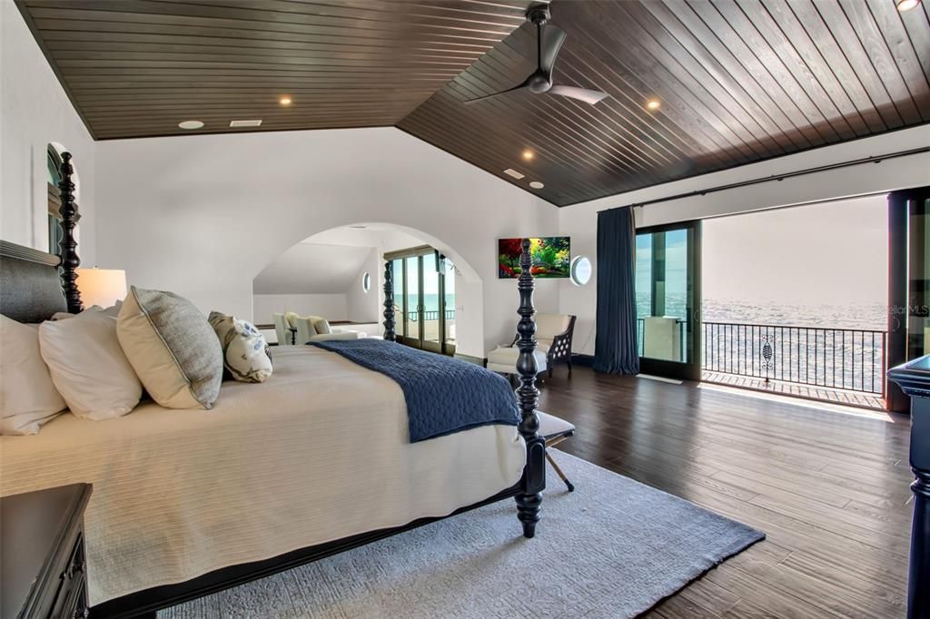 En Venta: $7,100,000 (4 camas, 5 baños, 4096 Pies cuadrados)