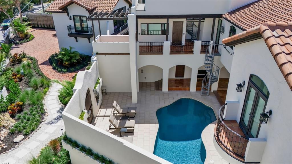 En Venta: $7,100,000 (4 camas, 5 baños, 4096 Pies cuadrados)